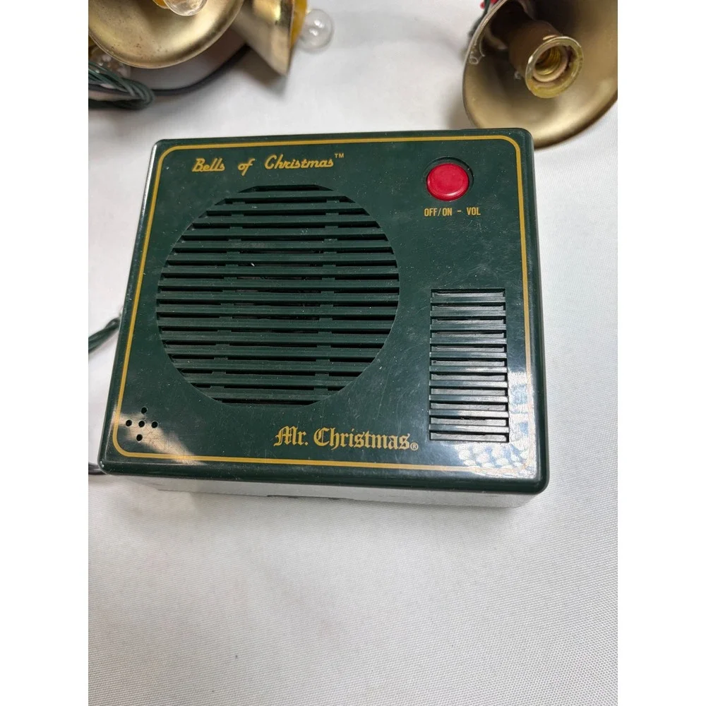 Mr Christmas Bells of Christmas 10 Lighted Musical Brass Bells 21 Carols Vintage
